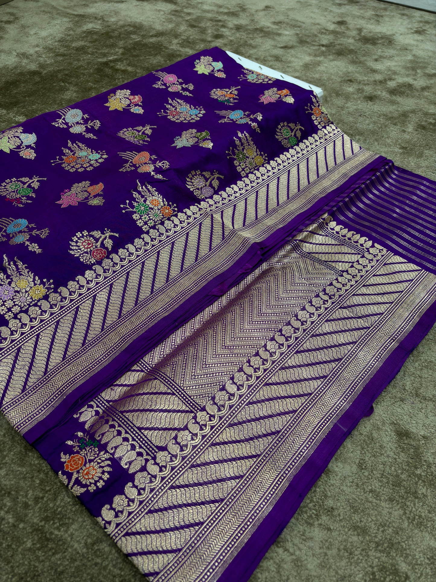 Purple Traditional Banarasi pure KATAN silk TILFI BUTA JAAL weaving saree