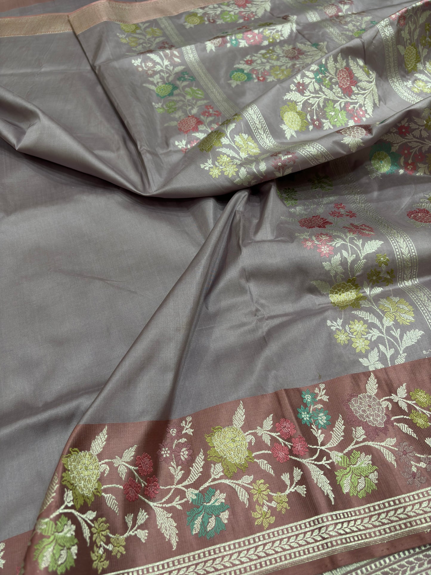 ULTRA RICH BANARASI PURE KATAN SILK WITH  SATIN KADHIYAL TILFI MINAKARI BORDER AND PALLU