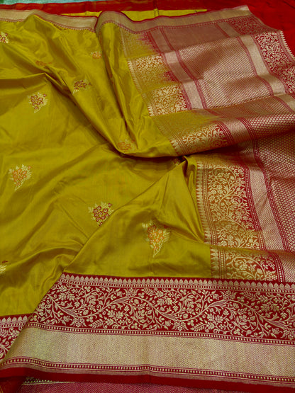 ULTRA RICH BANARASI KADHIYAL BORDER BUTA WEAVING MINAKARI SAREE IN A VERY BEAUTIFUL COLOUR COMBINATION 