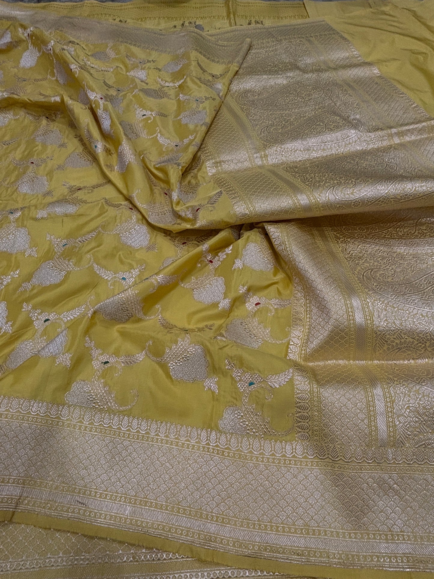 ULTRA RICH BANARASI PURE KATAN SILK JAAL WEAVING SAREE IN ALLOVER RUPA SONA TILFI MINAKARI WORK 