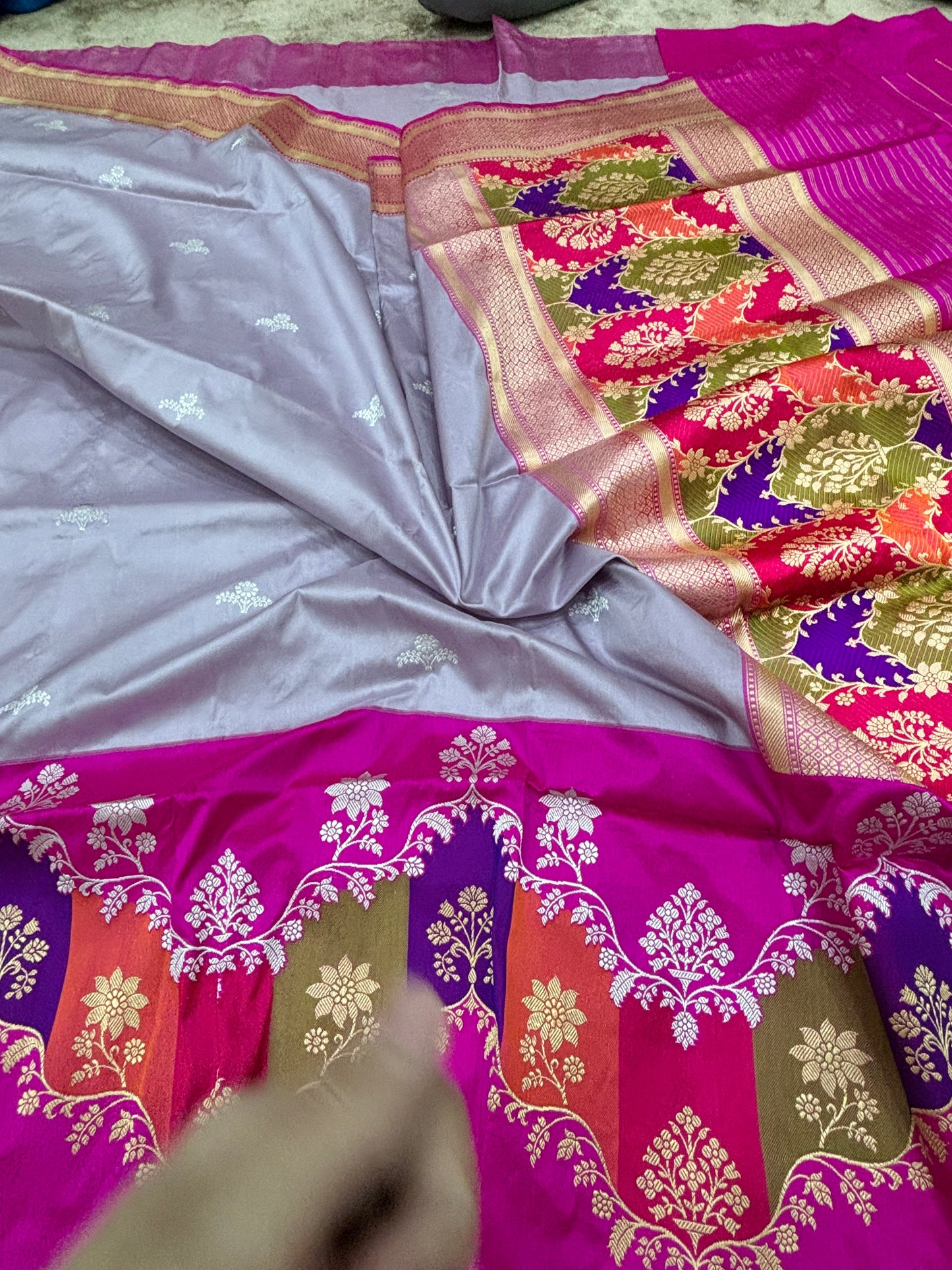 ULTRA RICH BANARASI RANGKAAT BORDER AND PALLU KADHIYAL KATAN SILK SAREE