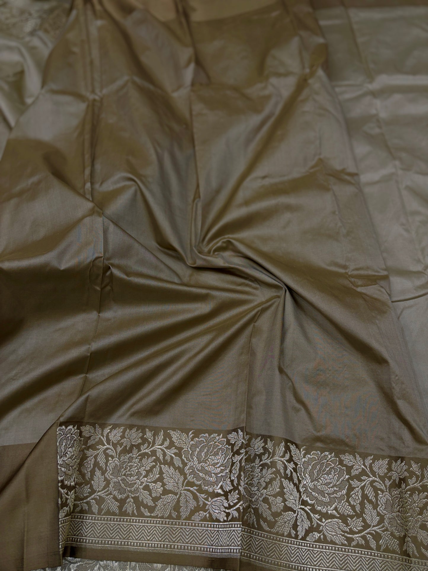 Banarasi Pure Katan Silk Designer with Satin Border Kadhwa Weave